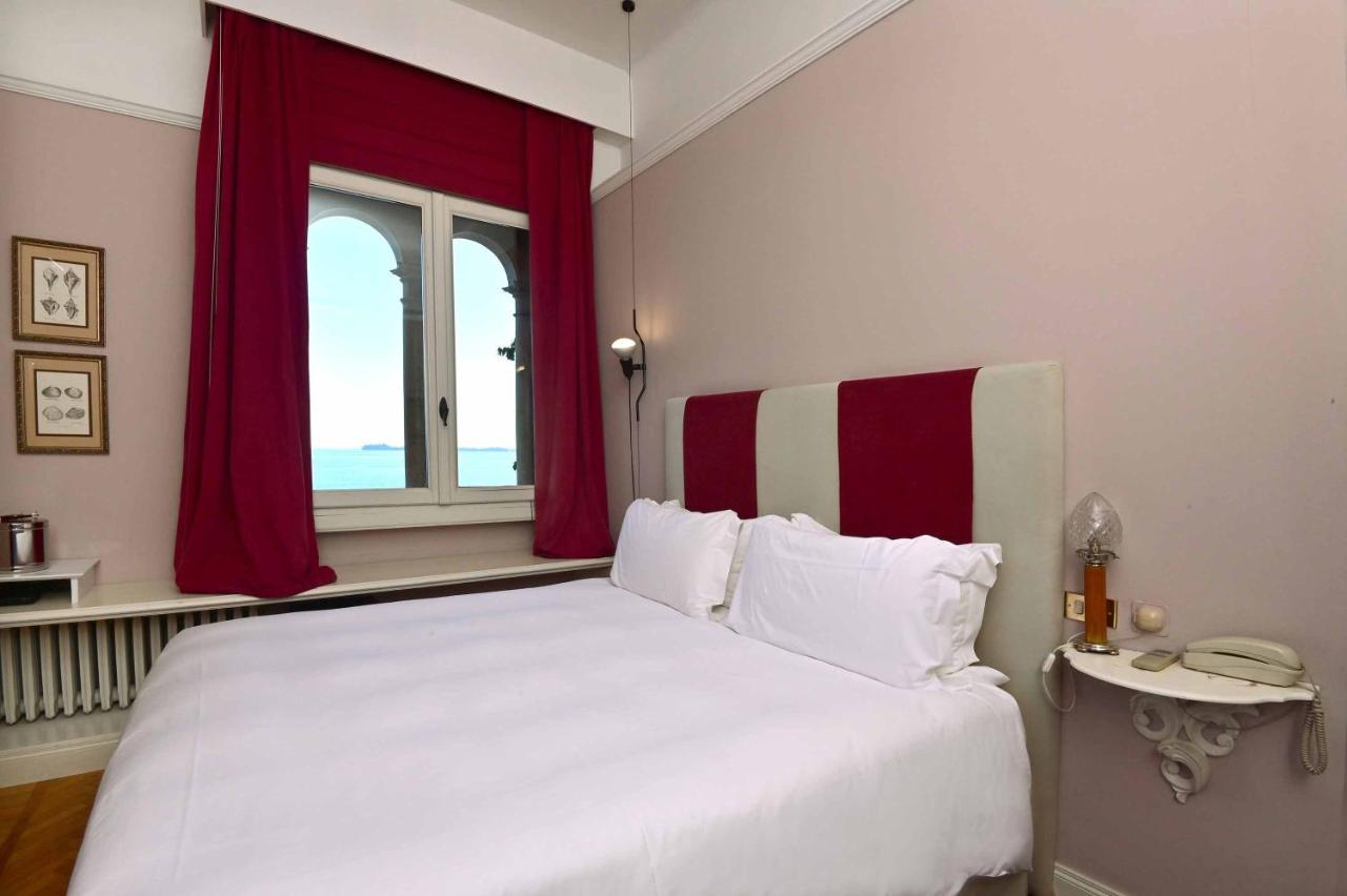 Hotel Villa Fiordaliso Gardone Riviera Esterno foto